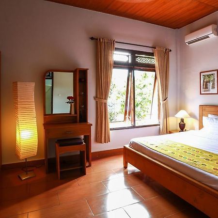 Villa Maryadi Ловина Экстерьер фото
